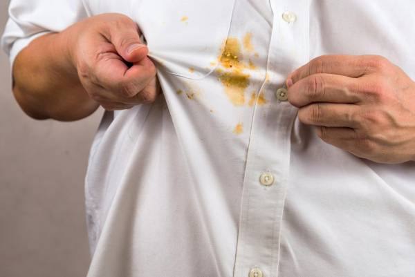 en zor gömlek lekesi